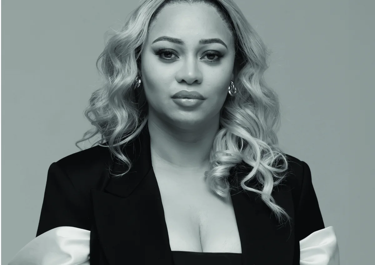 Portrait de SARAH YAKAN